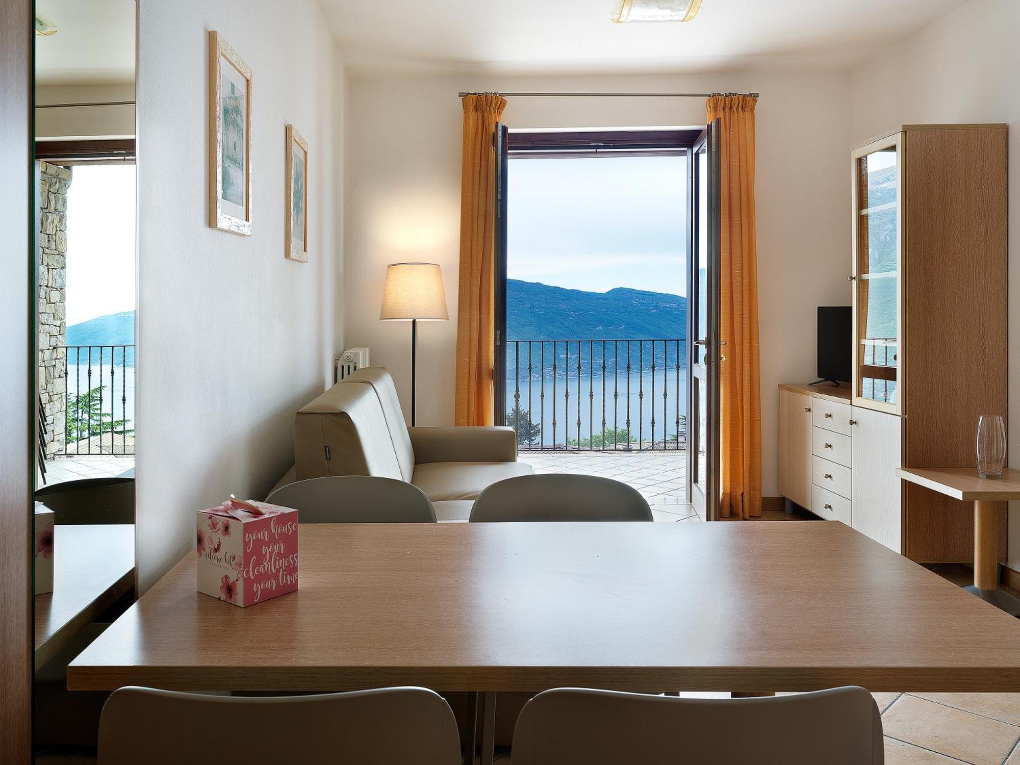 Residence Besass, Gtsgroup Tignale Exterior foto