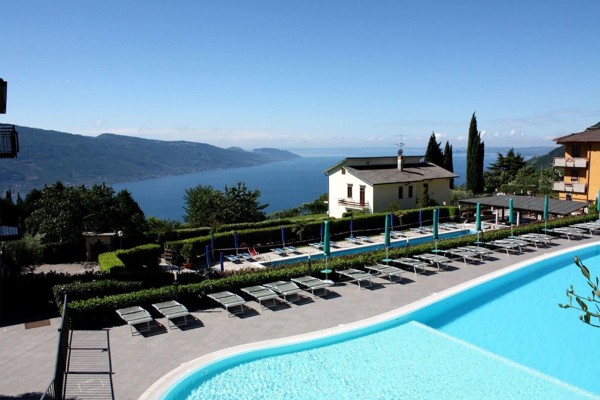 Residence Besass, Gtsgroup Tignale Exterior foto